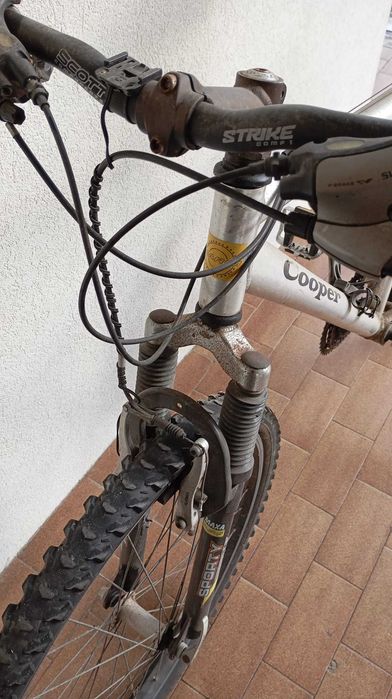 Bicicleta cinzenta de montanha - COOPER