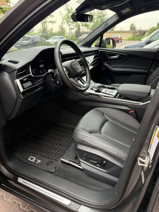 Audi Q7 S-Line 2024
