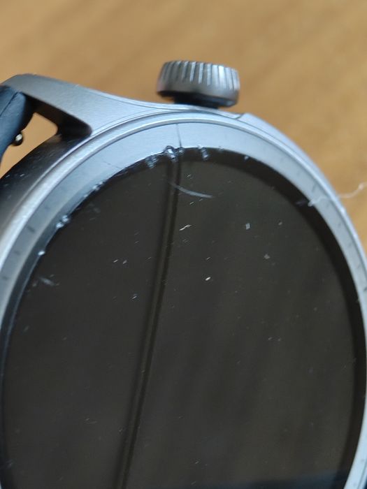 Smartwatch Amazfit Balance (ecrã partido mas funcional)