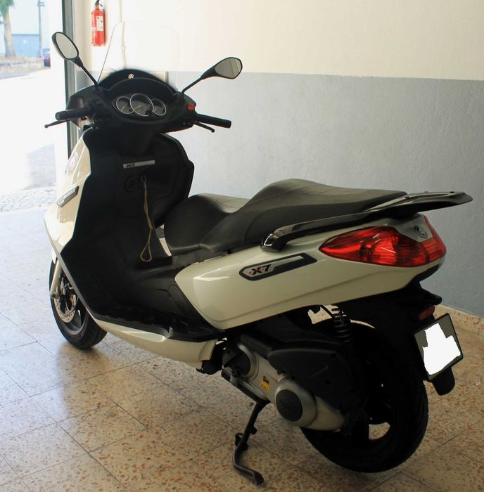 Piaggio X7 Evo 300i com 33000km de 2014