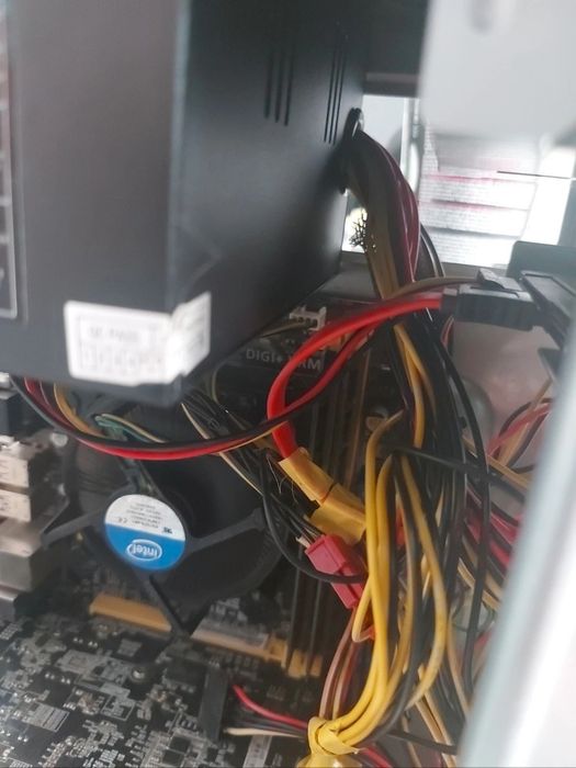 Zasilacz Titan 600w + opakowanie instrukcja oryginalna