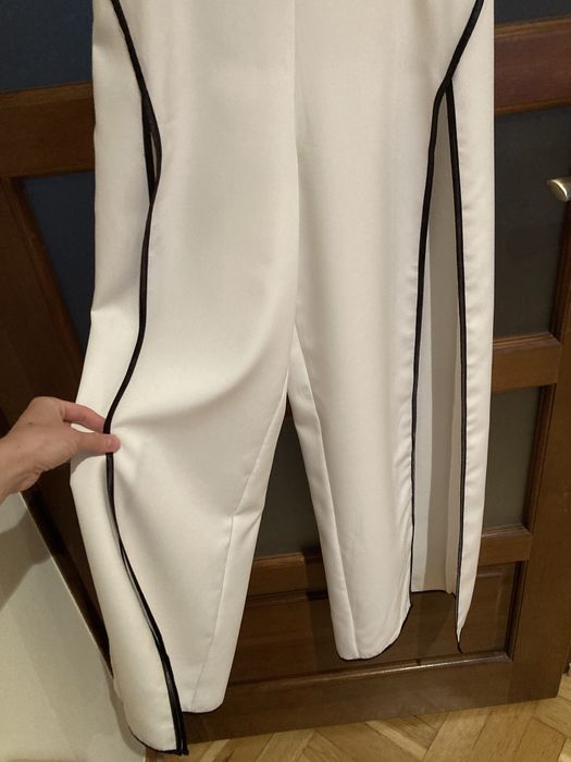 Kombinezon w azjatyckim stylu