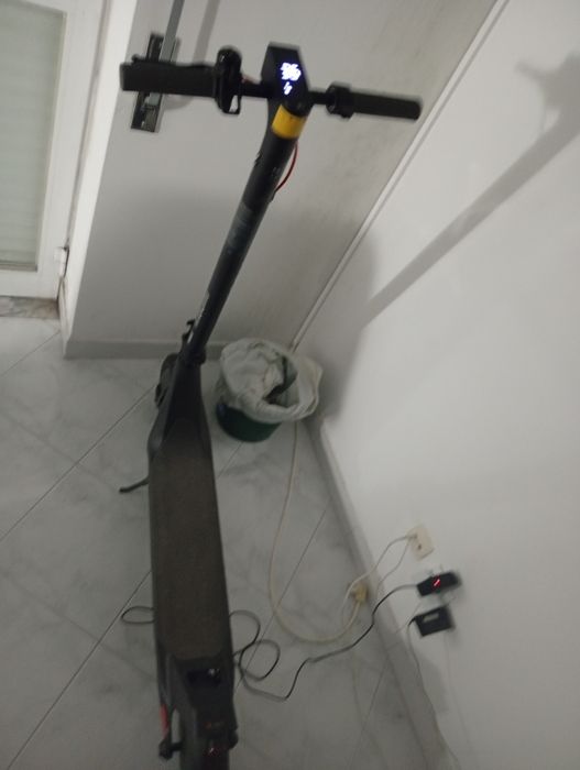 Trotinette électrique para vender muito bom  130€