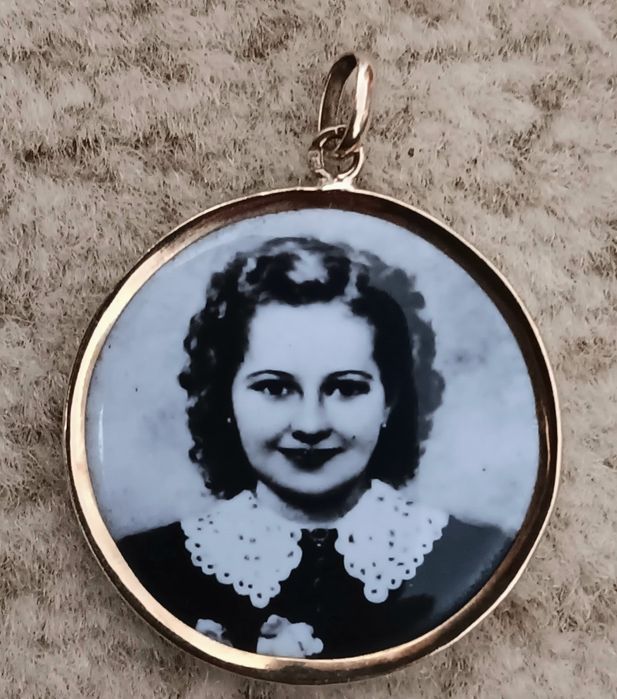 Três medalhas Sãozinha