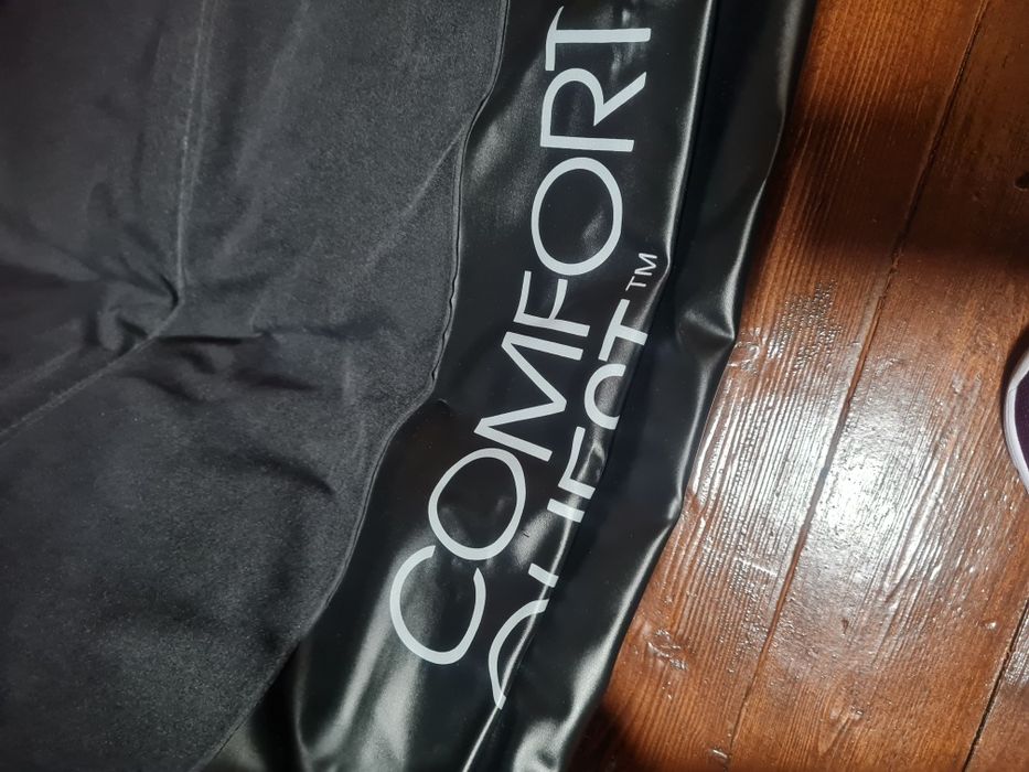 Надувний матрац-ліжко