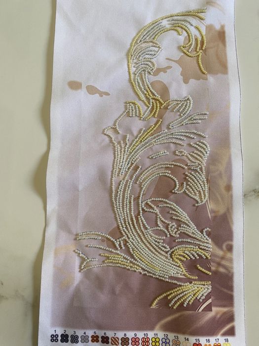 Модульна картина вишита бісером