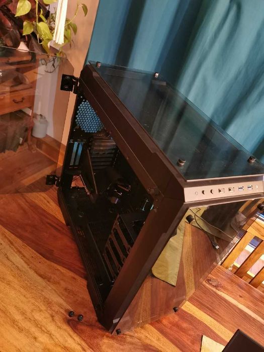 Thermaltake 71 chłodzenie pompa distroplus riser pci-e Tempered glass
