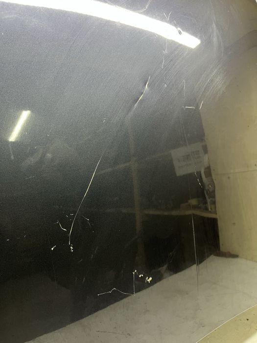 Капот Tesla Model 3