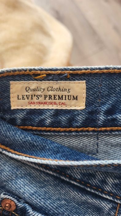 Джинси фірмові levis