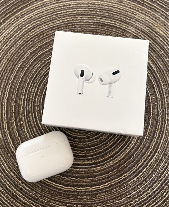 AirPods Pro 1° geração com MagSafe Charging Case e Lightning - só fone esquerdo