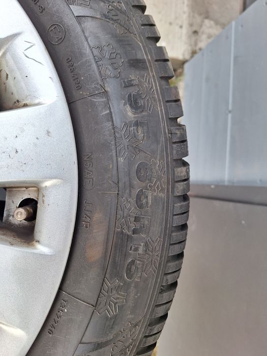 Felgi stalowe opony Kołpaki BMW 195/65R15
