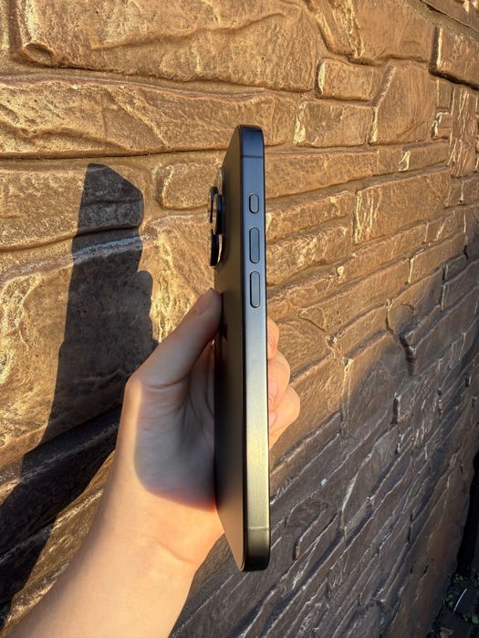 iPhone 15 pro 128Gb  Black Titanium Neverlock