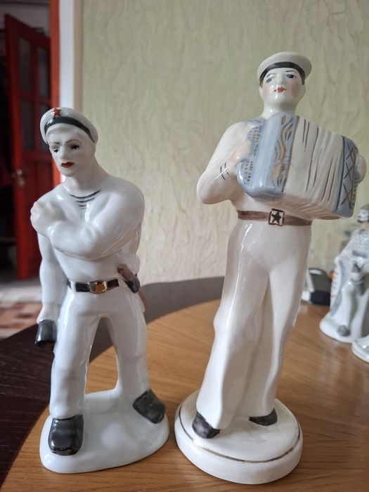 Фарфоровые статуэтки
