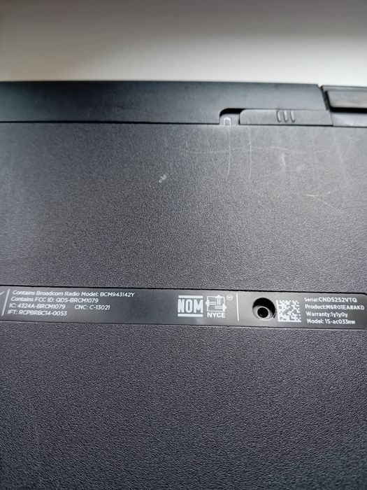 HP sprzedam laptopa uszkodzony ekran