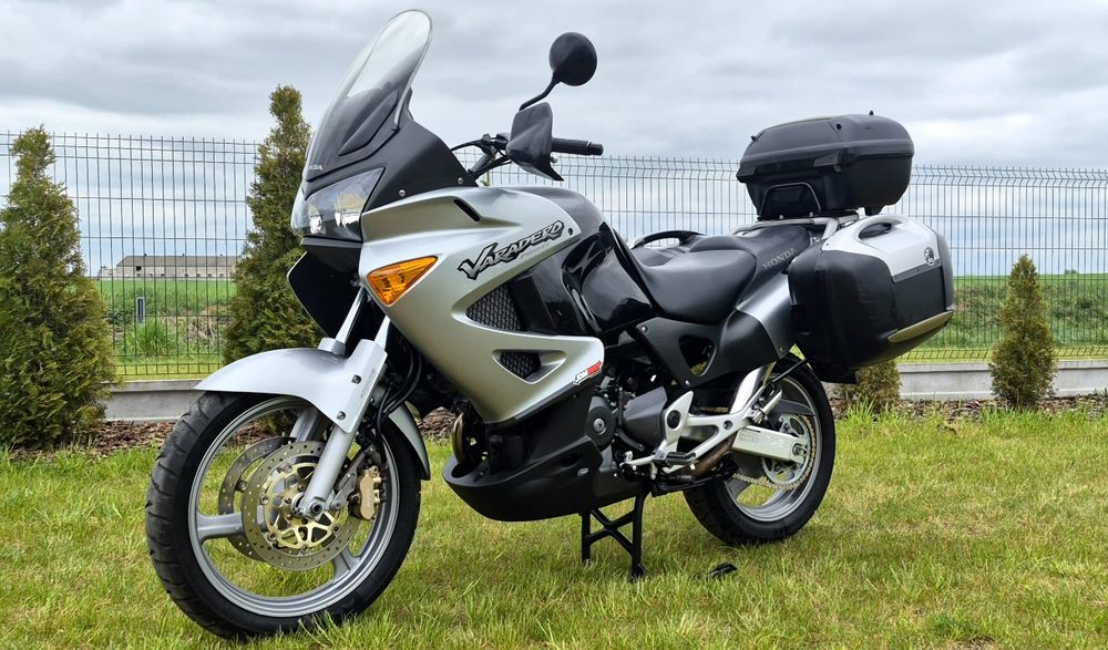 Honda Varadero 1000 SD02 ! 2003 ! Stan BDB ! 3 kufry ! Oryginał