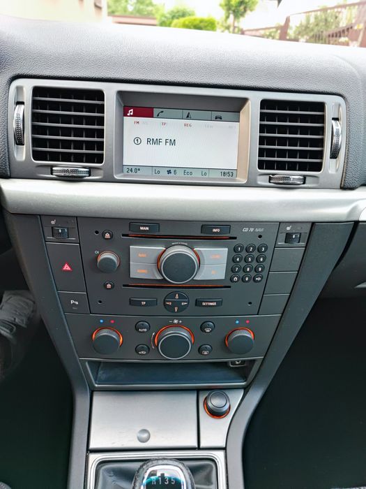Radio CD70 Wyświetlacz CID UWA RGB Bluetooth Opel Vectra C Signum Nawi