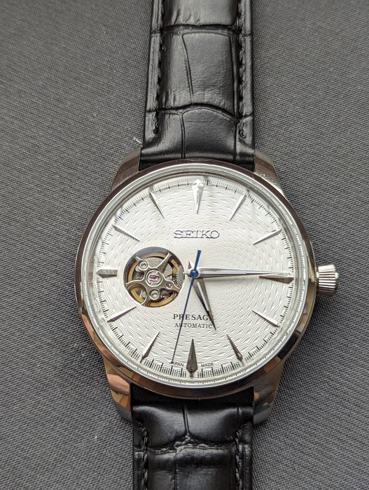 Seiko prestiżowy i elegancki mod open heart biały czarny pasek