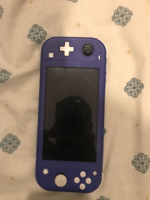 Nintendo switch lite 32 GB com cartao de memoria de 64GB