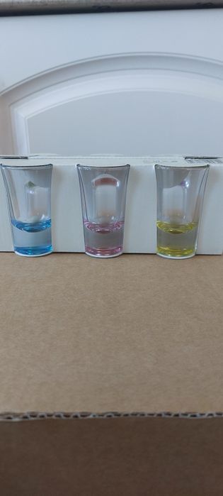 Kieliszki do wódki kolorowe