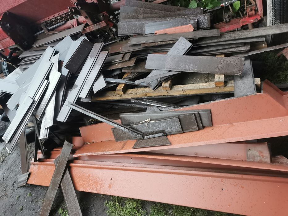 blachodachówka rynny podbitka gąsiory