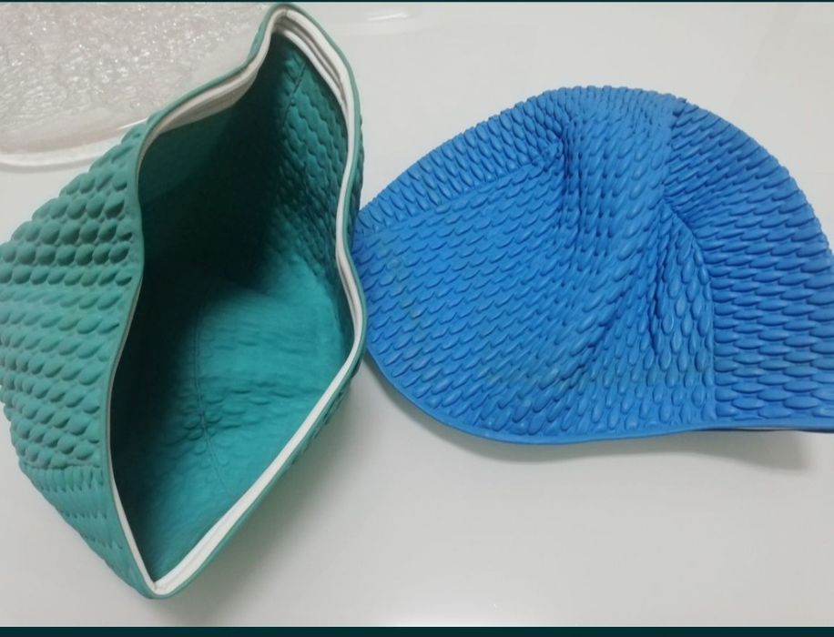 Touca piscina de borracha