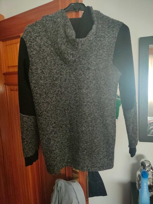Casaco malha cinza e preto