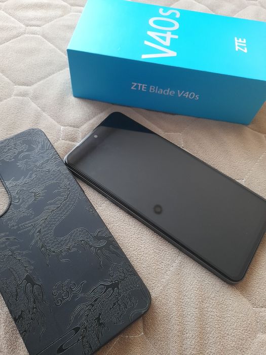 Телефон ZTE V40s 6/128GB