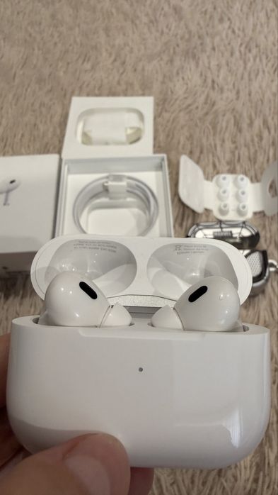 Apple Airpods pro 2 USB-C оригінал на гарантії б/у