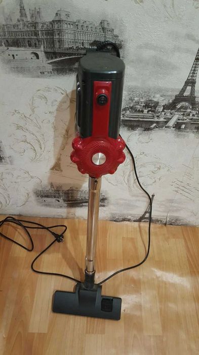 пилесос 2500вт 50ГЦ