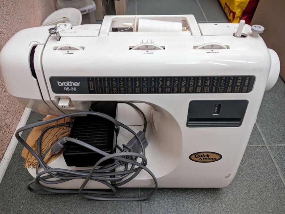 Швейна машинка Brother RS-36