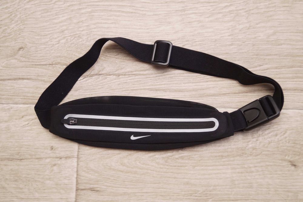 Поясная сумка для бега NIKE. Спортивная сумка пояс Nike Slim Running.