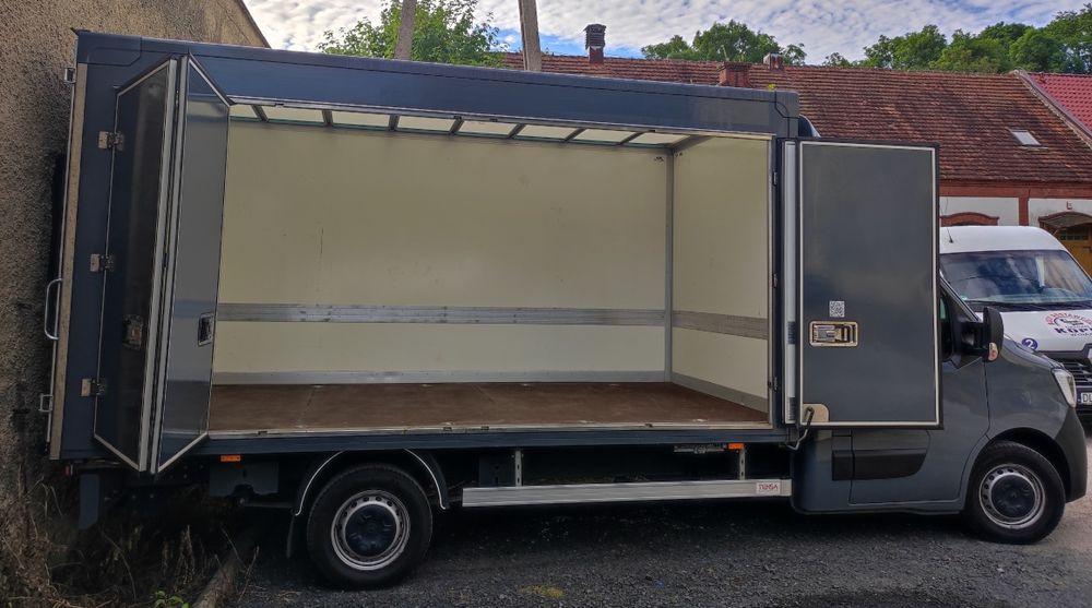 Wypożyczalnia busów dostawczych, kontener, blaszaka, plandeka