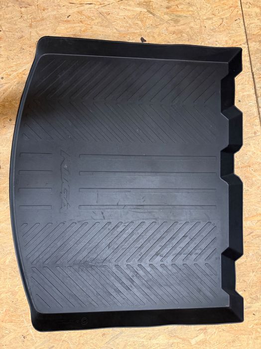 Mata bagażnika A6 C7 A4 A3 Passat ix35 Avensis Kuga XC60 Mondeo S-max.