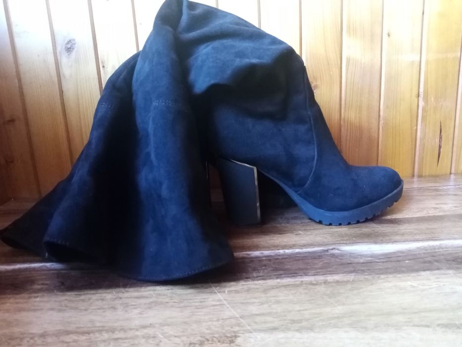 Czarne kozaki damskie 39 zamsz wysokie