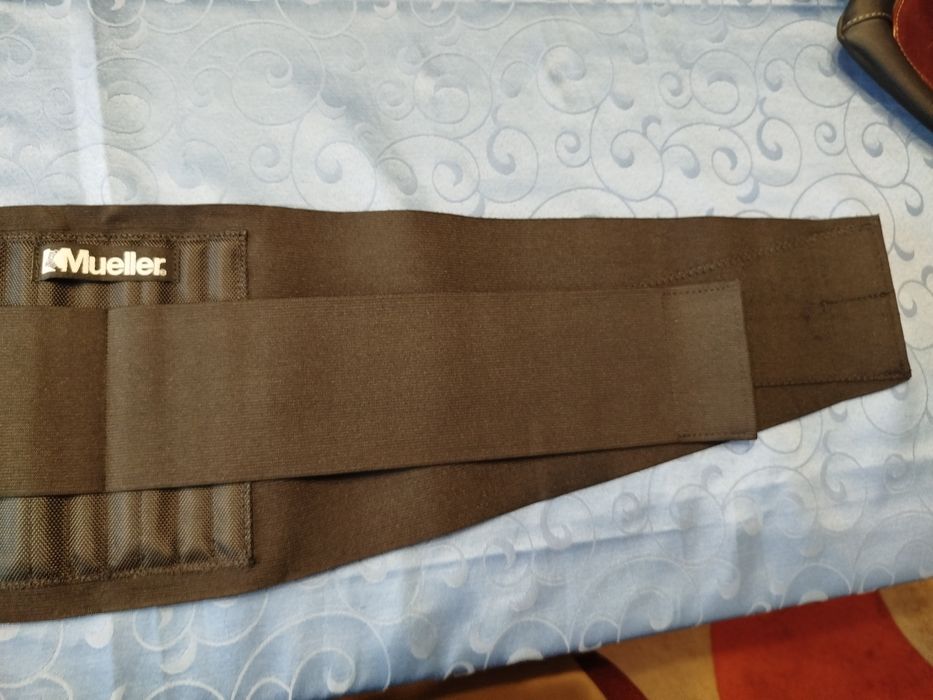 Corretor lombar novo sem uso