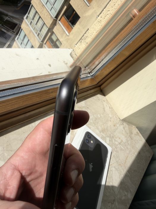 Iphone 11 64 GB czarny bez gwarancji