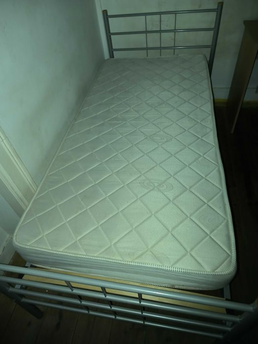 Venda de moveis de quarto 50 euros cada