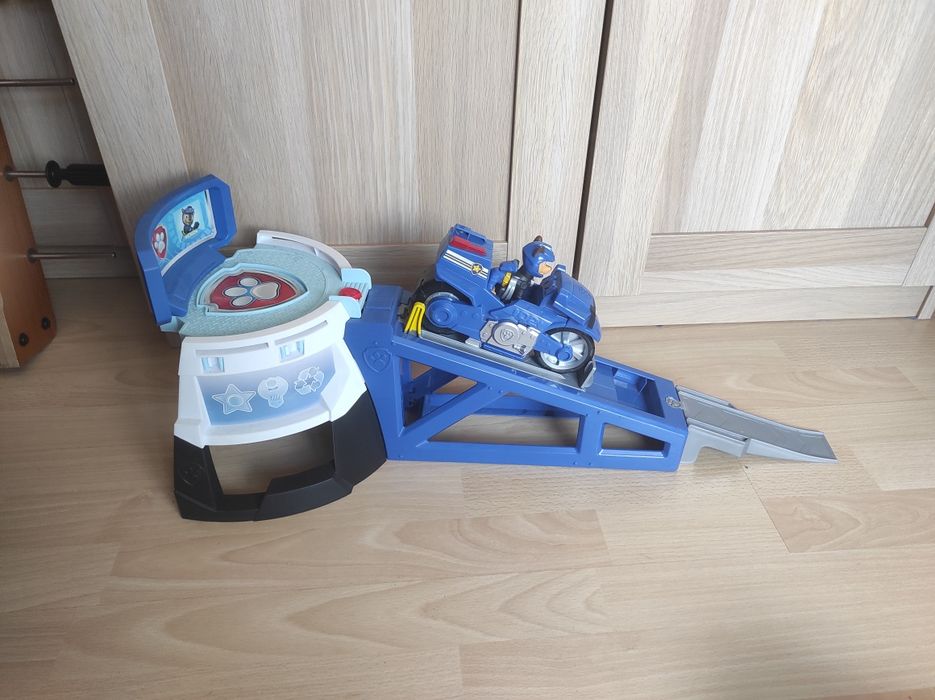 Paw Patrol Moto Pups Baza PSI PATROL Zestaw Motocyklowy,