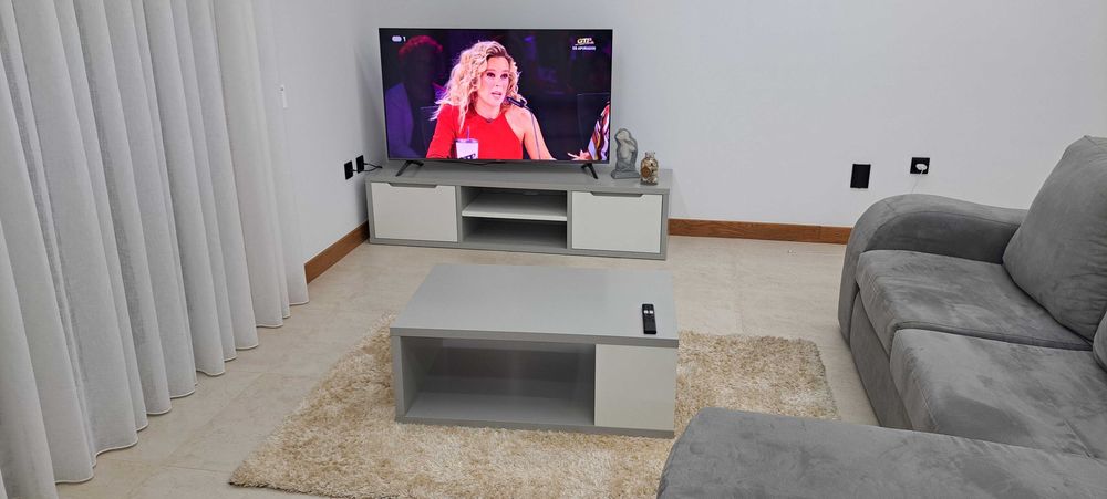 Conjunto de mobiliário - Sofá c/ chaise longue impecável