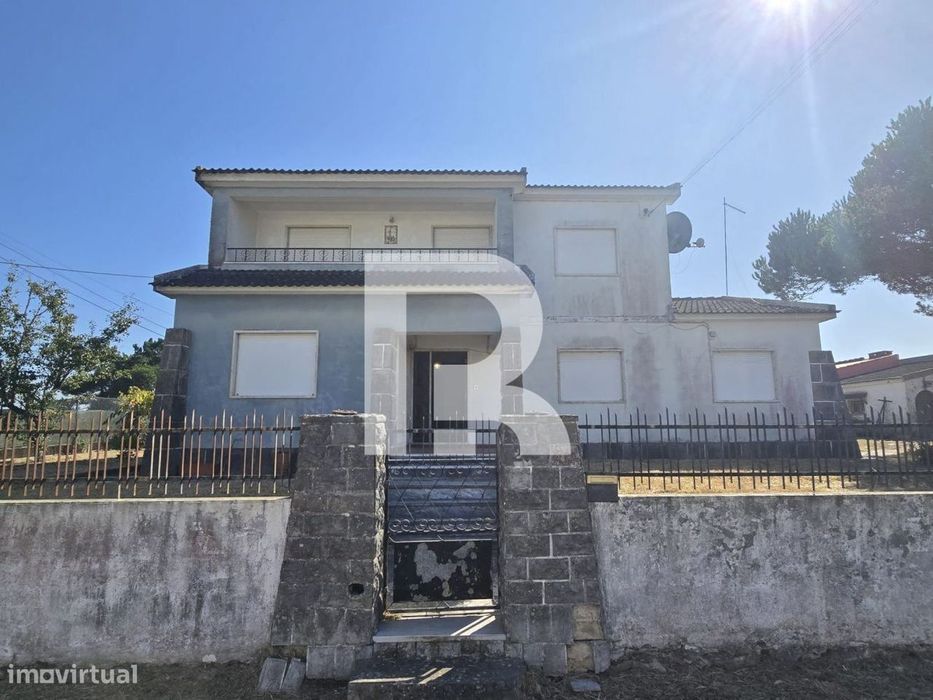 Moradia Isolada T7 em Fontanelas