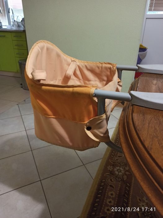 Стульчик для кормления