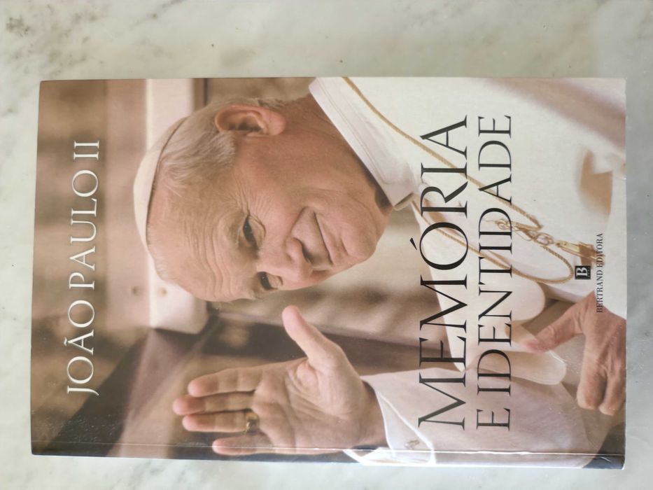 Lote de livros religiosos