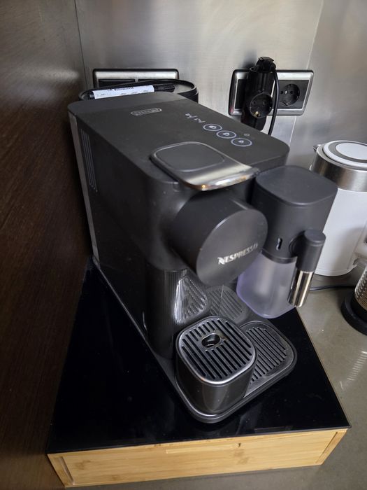 Nespresso Delonghi Lattissima One