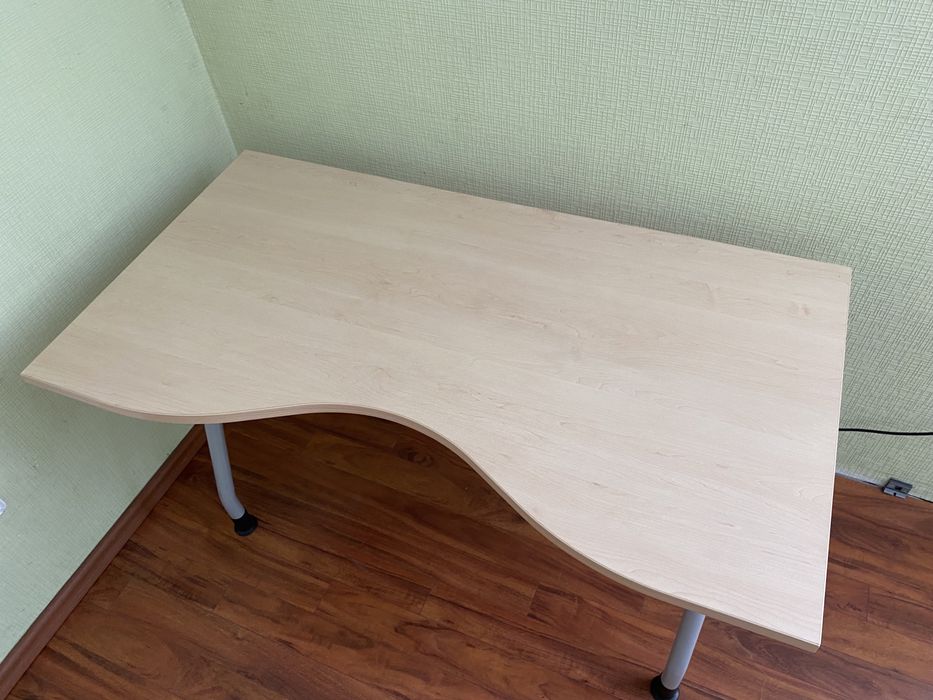 Стол офисный  письменный