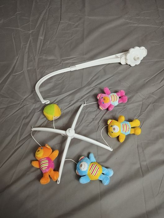 Мобiль карусель на кроватку