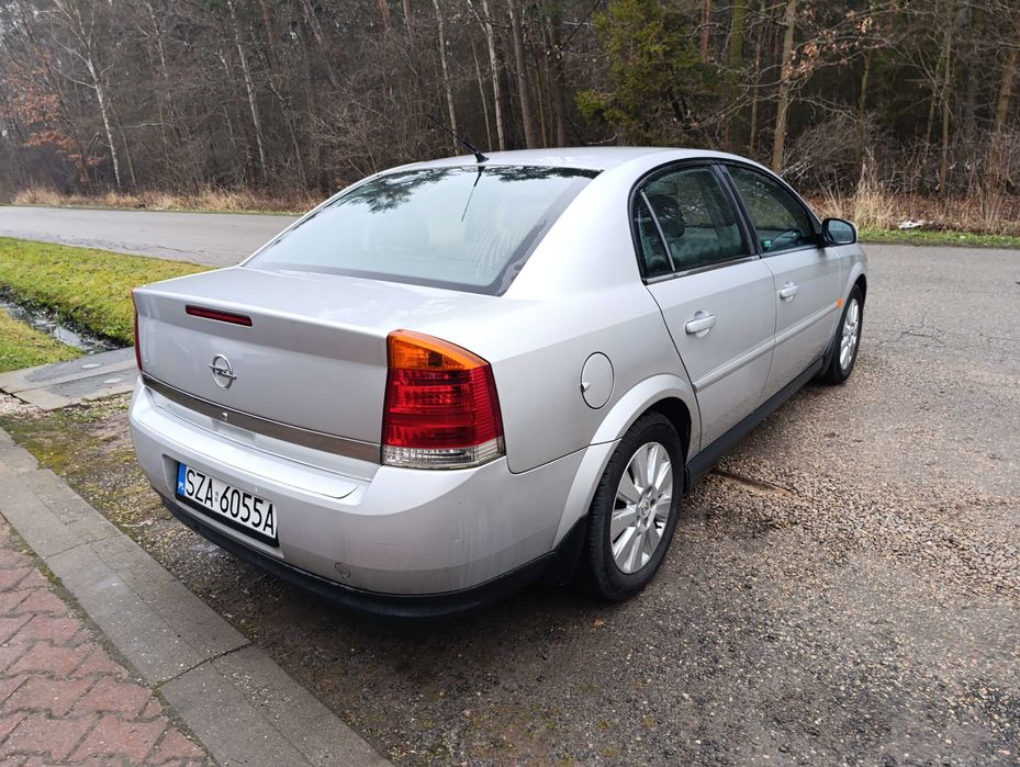Opel Vectra c rok 2003 1.8 benzyna ważne opłaty