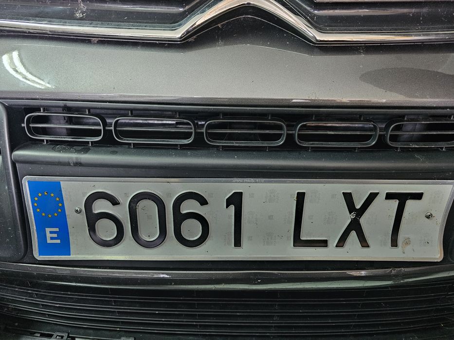 Citroën C4 Spacetourer Grand Picasso Farol Nevoeiro Grelha Friso Simbo
