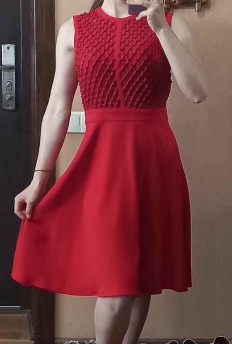 Сукня червона літня