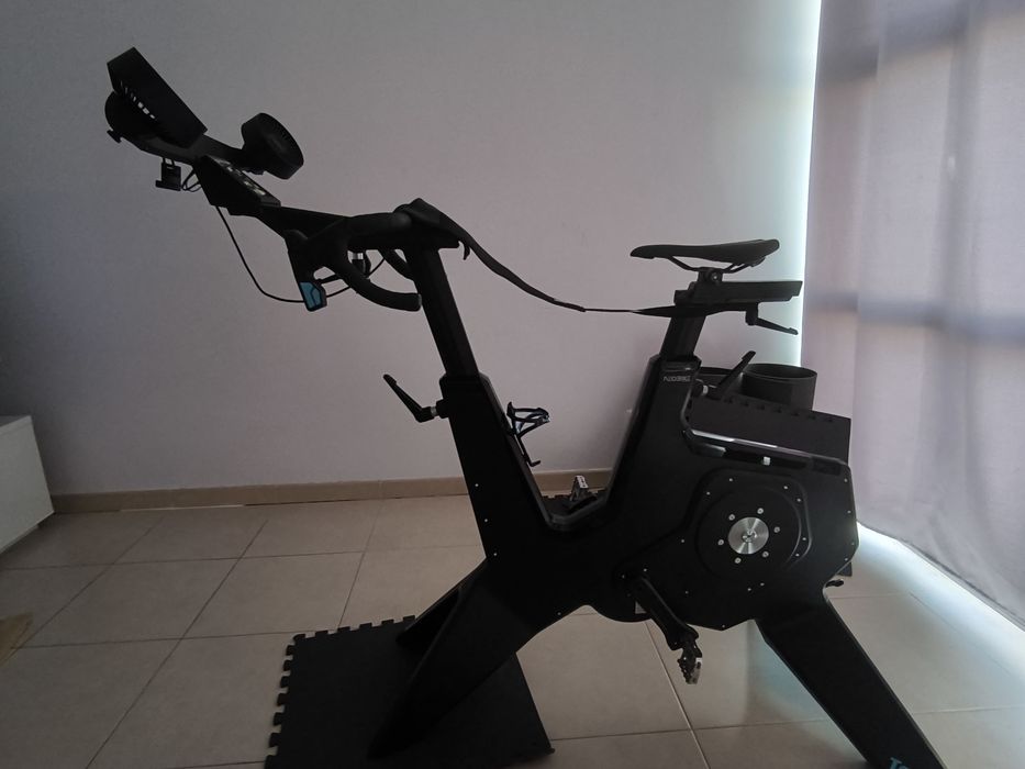 Bicicleta indoor Tacx neo bike