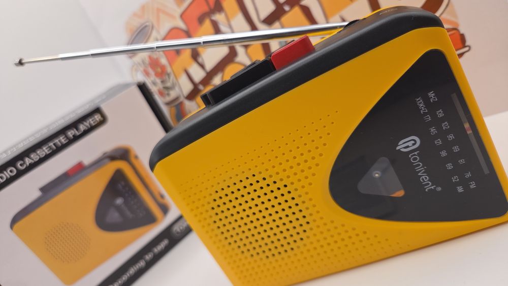 Walkman z radiem i wbudowanym głośnikiem